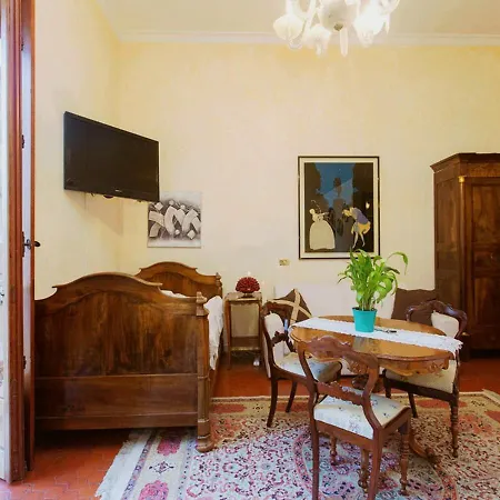 Bed & Breakfast Atmosfere Del Centro Storico Neapel