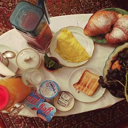 Bed & Breakfast Atmosfere Del Centro Storico Neapel
