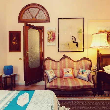Bed & Breakfast Atmosfere Del Centro Storico Neapel