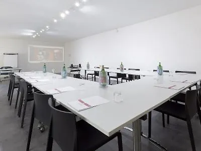 Cristina Hotel