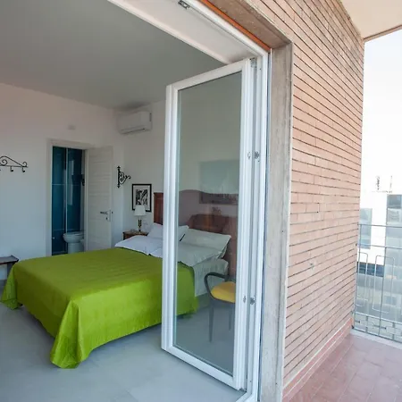 Ichome - Maison D'artiste Pensjonat 2*