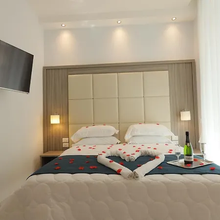 Garibaldi 3* Napoli