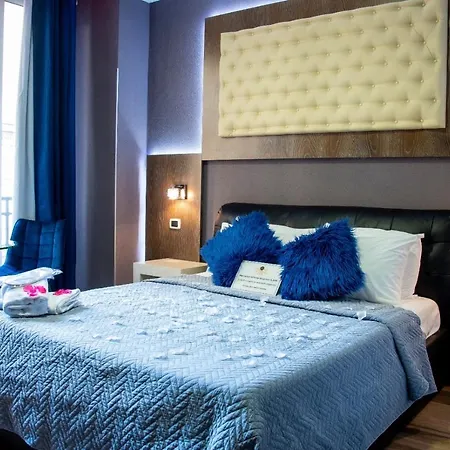 Angioino & Hotel 3*