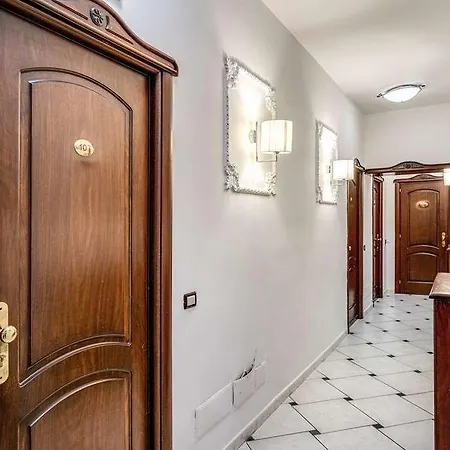 Garibaldi Hotel 3*