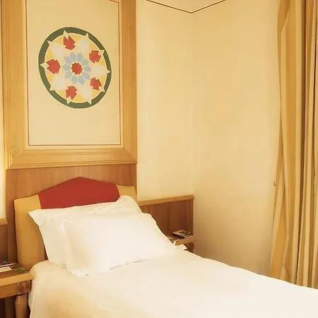 Otel Renaissance Mediterraneo