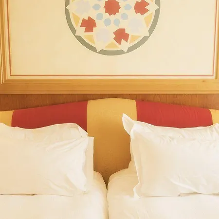 Otel Renaissance Mediterraneo 4*