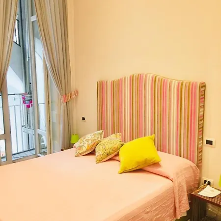 ベッド・アンド・ブレックファスト B ＆ B ネアポリス ベリーニ