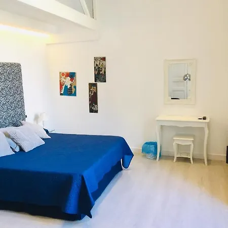 ベッド・アンド・ブレックファスト B ＆ B ネアポリス ベリーニ 2*