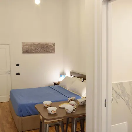 Domus 25 Bed and Breakfast