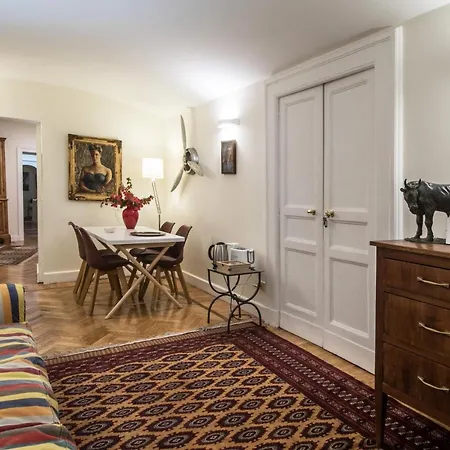 Bed & Breakfast Barù In Chiaia Napoli