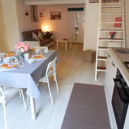 Illy House Bed & Breakfast Napoli