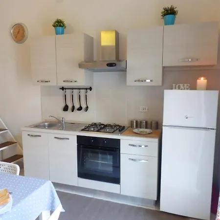 Bed & Breakfast Illy House