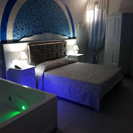 Metro Hotel