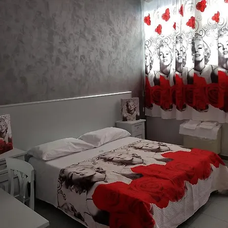 Metro Hotel Naples