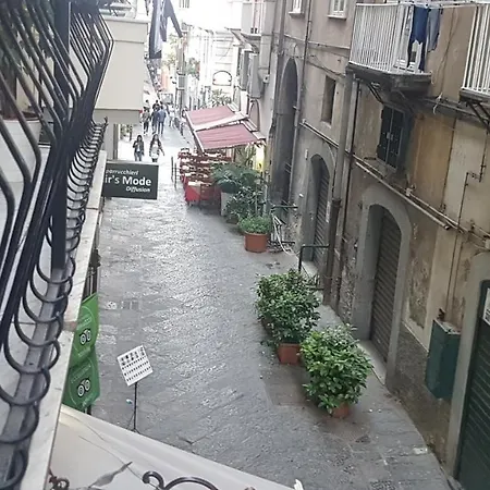 Ai Baretti 2 Couette-café Naples