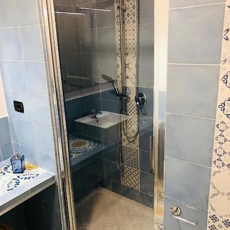 Domus 25 Bed and Breakfast