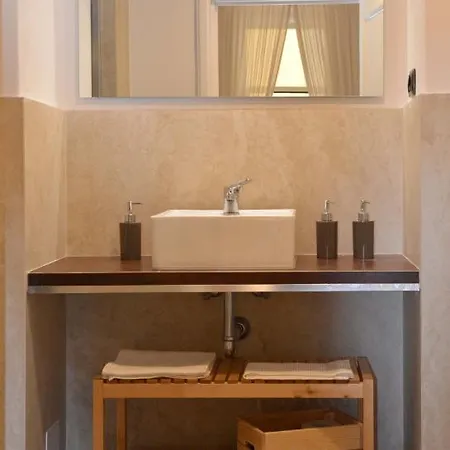 Bed and Breakfast Domus 25 2*