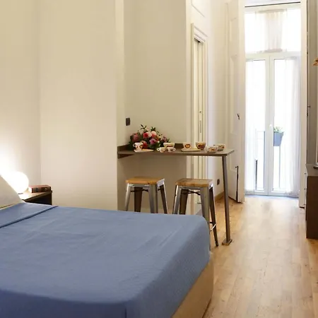 Domus 25 2* Νάπολη