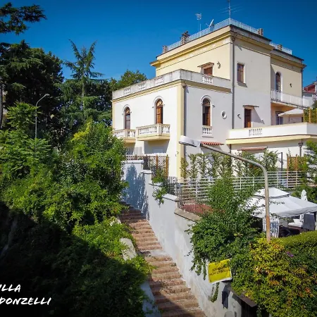 Frühstückspension Relais Montedonzelli Neapel