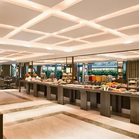 多姆斯皮欧酒店 2*