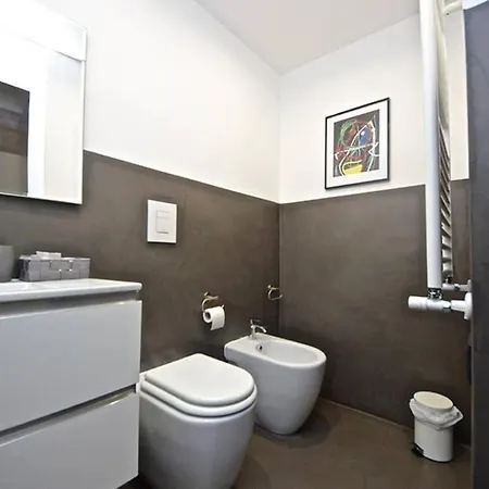 Quarantotto Apartman