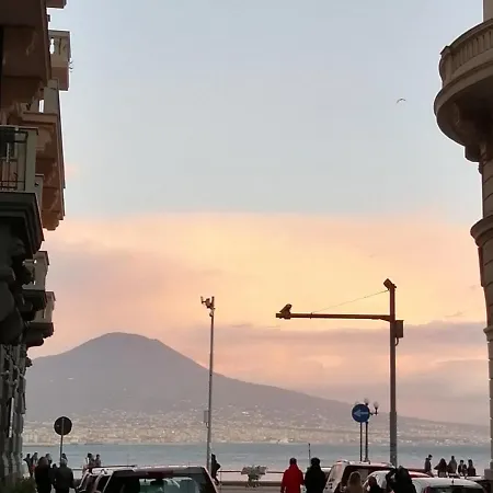 Apartment Santa Lucia Essential Naples