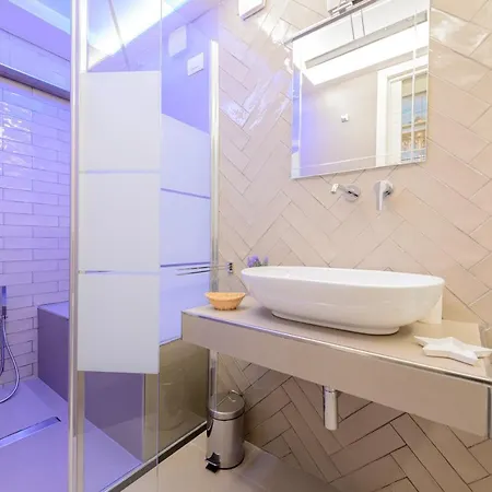Dimorart Design In Appartement Napels