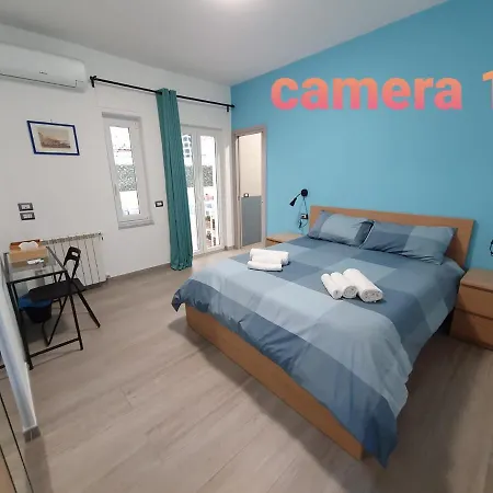 @home * Νάπολη