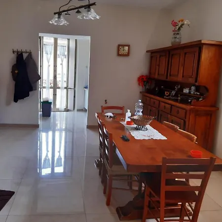 House Adrian Appartamento