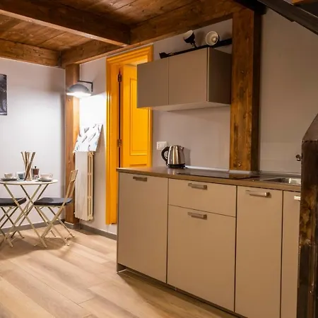 La Nova Flats Naples
