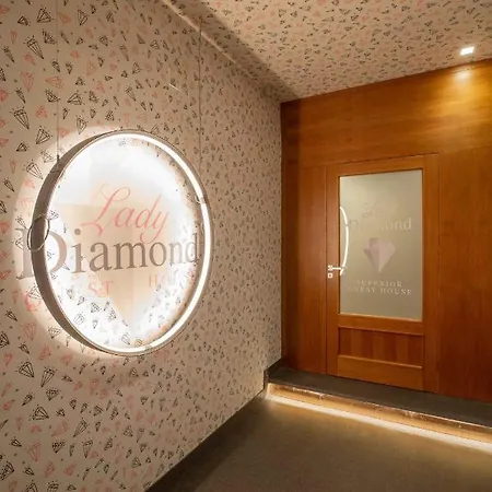 Lady Diamond By Dimorra Guest house *