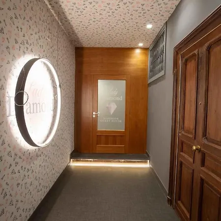 Lady Diamond By Dimorra Guest house