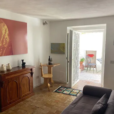 Lejlighed Residenza Le Rose D'arte *