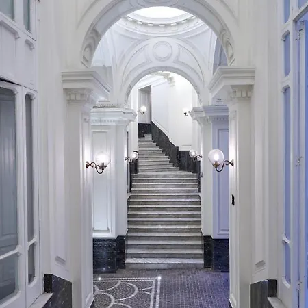 The One Luxury Naples