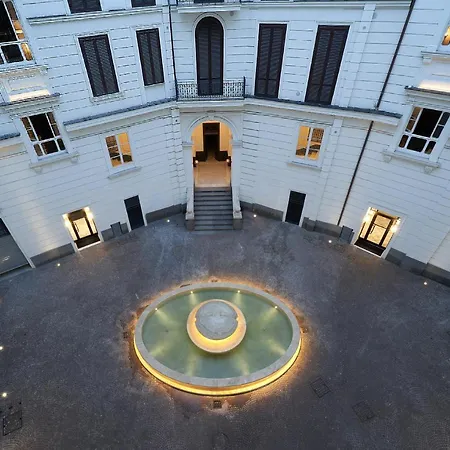 The One Luxury Apartment *