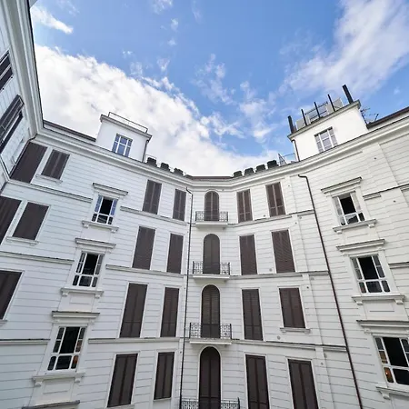The One Luxury Apartment