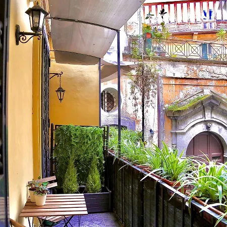 Affittacamere Palazzo Solimena Napoli