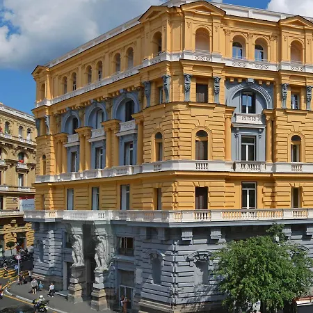 The One Luxury Apartment Naples