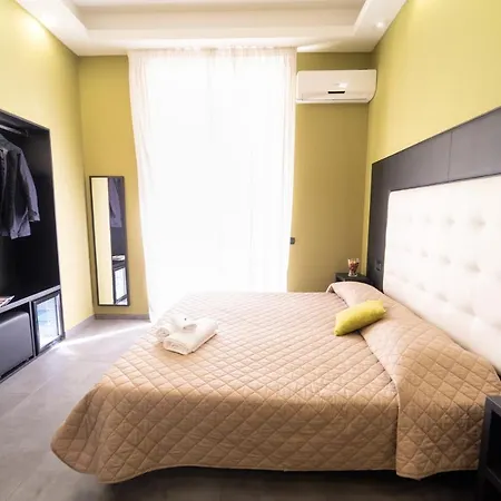 Royal H Umberto I, Centro, By Clapa Group 게스트하우스