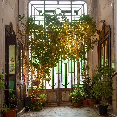 Oda ve Kahvaltı Residenza Via Dei Mille Napoli