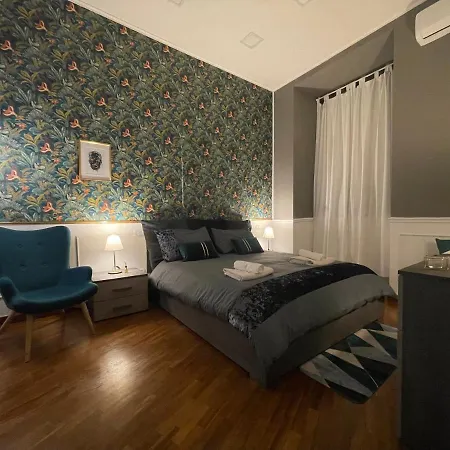 Duomo Luxury In Center Apartment
