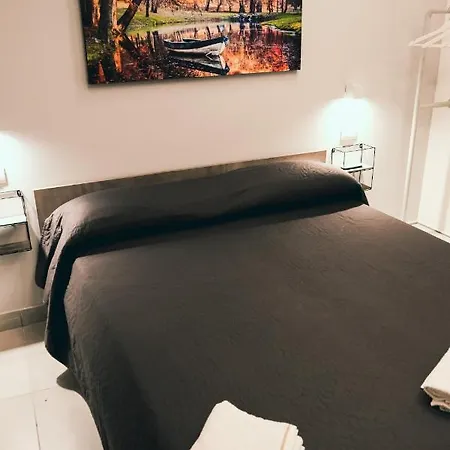 Vicoletto Rooms Pensión Nápoles
