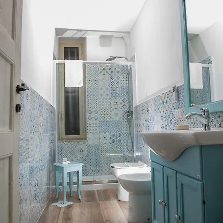 Maison La Mitra Bed and breakfast 2*