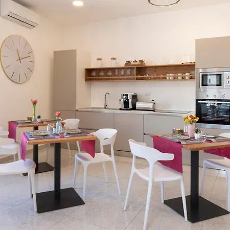 Bed & Breakfast Le Angioine Neapel