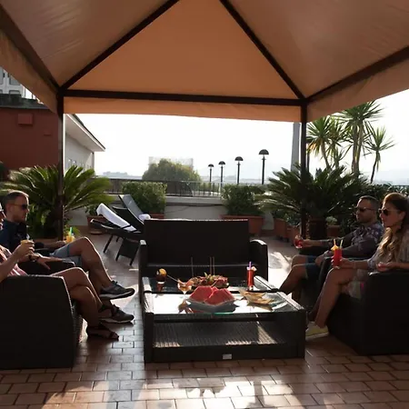 Tiempo Hotell