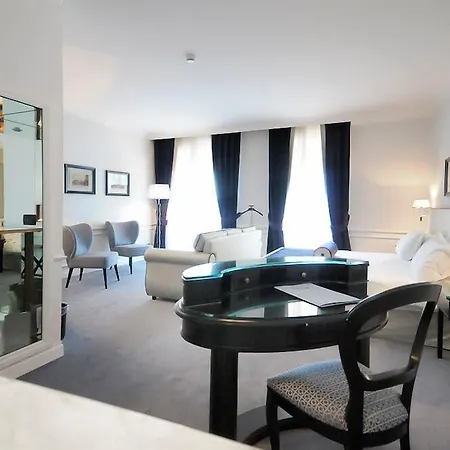 Grand Oriente Hotel Naples