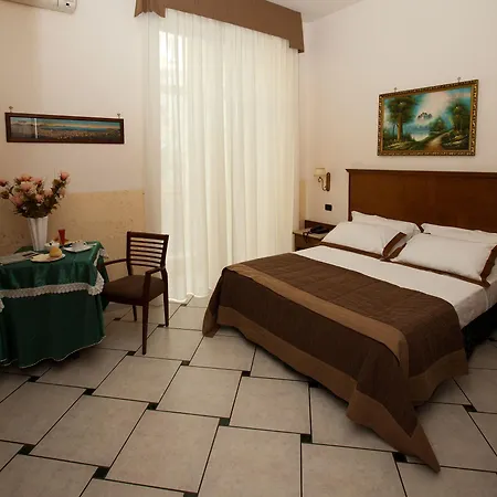 Garibaldi Hotel Napoli