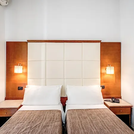 Garibaldi 3* Napoli