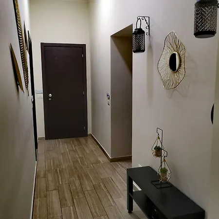 シティ ルームス 3*