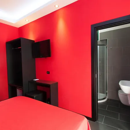 Fly Boutique Hotel 3*